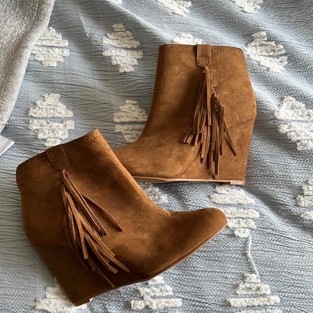 MIA Suede wedge booties